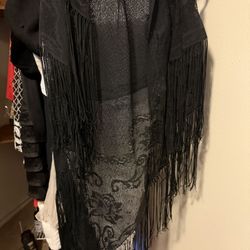 Black And White Shawls 