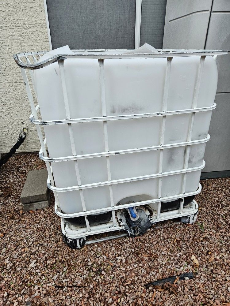 250 Gal Container
