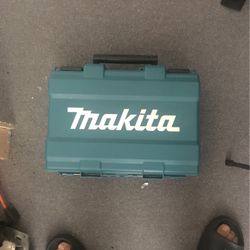 Makita Drill & Battery Kit ( Quantity 2) 