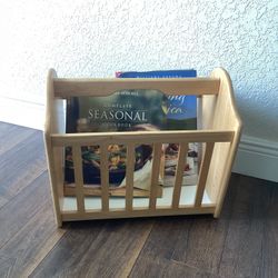 Magazine Rack 