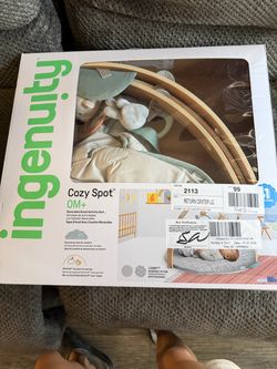Ingenuity Cozy Spot Reversible Duvet Activity Gym