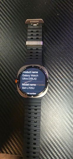 Samsung Galaxy Watch Ultra SM-L705U 47mm LTE Titanium Black + 2 Extra Chargers