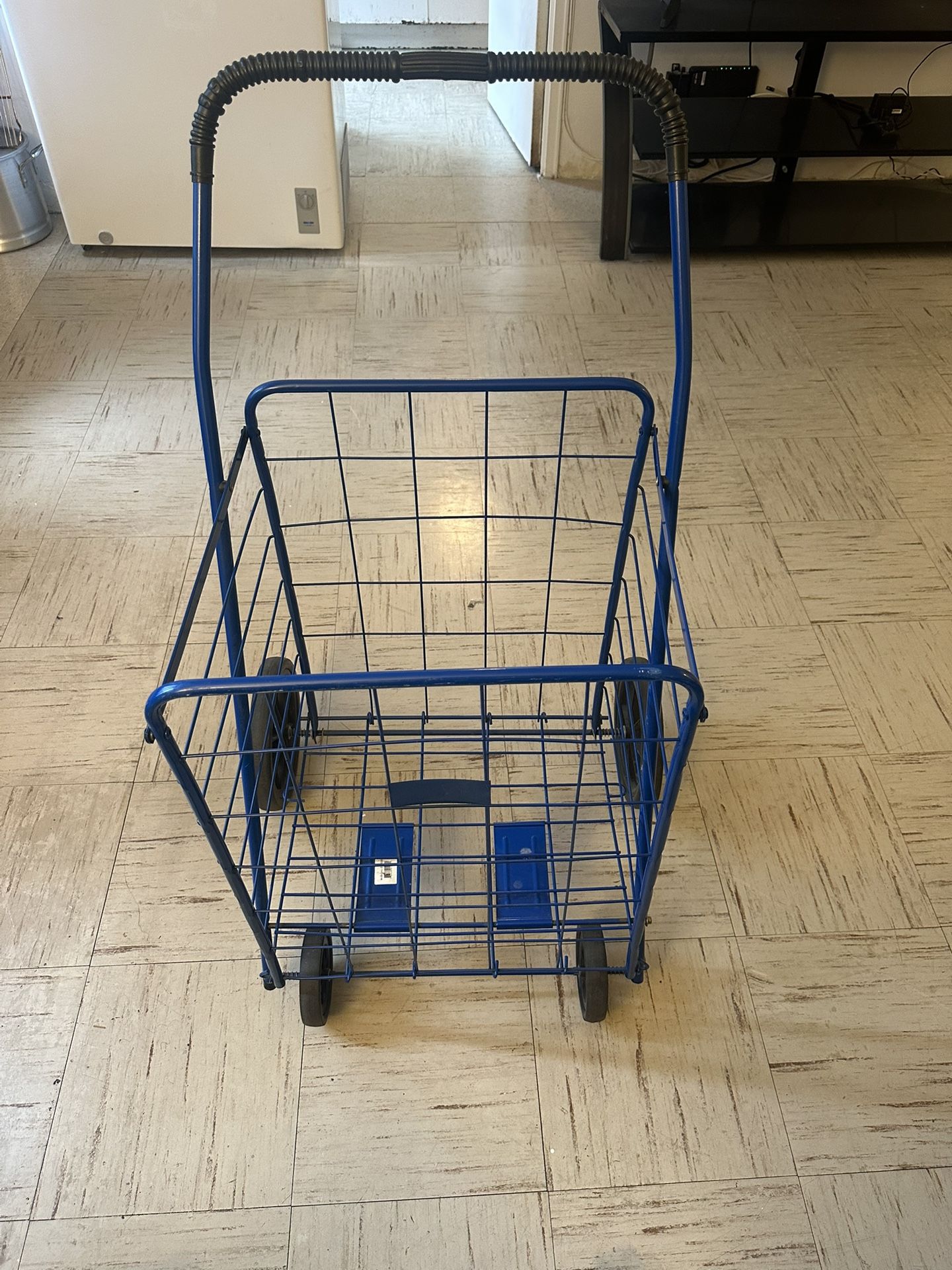 Lightweight Shopping Cart - Blue