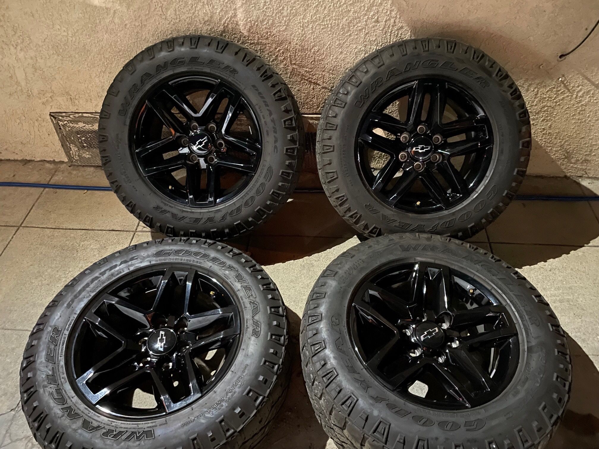 Chevy TrailBoss 18” Wheels 