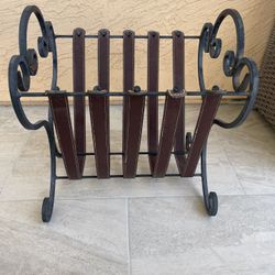 Magazine Rack In Wrought Iron And Leather
