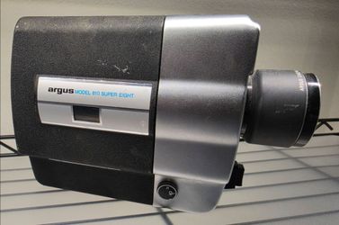 Vintage Argus Model 810 Super Eight 8mm Movie Camera – Made in Japan – Collectible