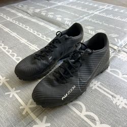 Nike Women’s Soccer Turf Cleats - Size 8.5