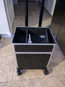 2 Compartment Makeup Case W Wheels