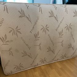 Full size mattress - Bamboo
