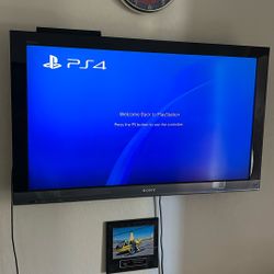 40” Sony Bravia With Wall Mount. TV Need Gone