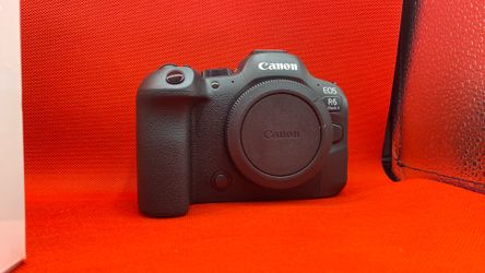 Canon r6 II open box
