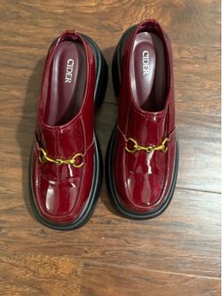 Cider Burgandy Buckled Loafers Women’s Size 9