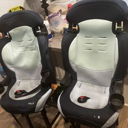 2 Car seats With Cup holders 
