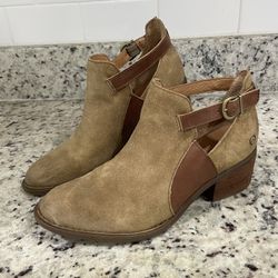 Born Suede Leather Ankle Boot Women’s Size 10M