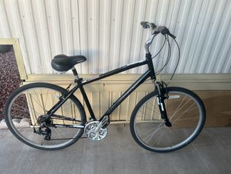 Diamondback Edgewood hybrid bicycle