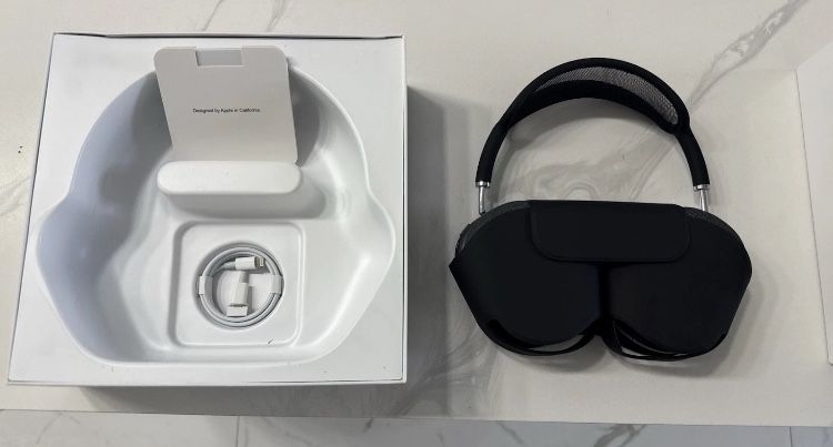 air pod max headphones space gray
