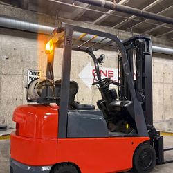TOYOTA M7 forklift for sale EXCELLENT condition