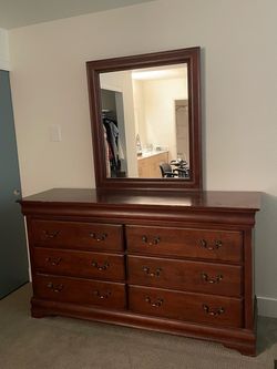 Bedroom set