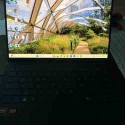 ASUS Zenbook 14 OLED Touch 14”