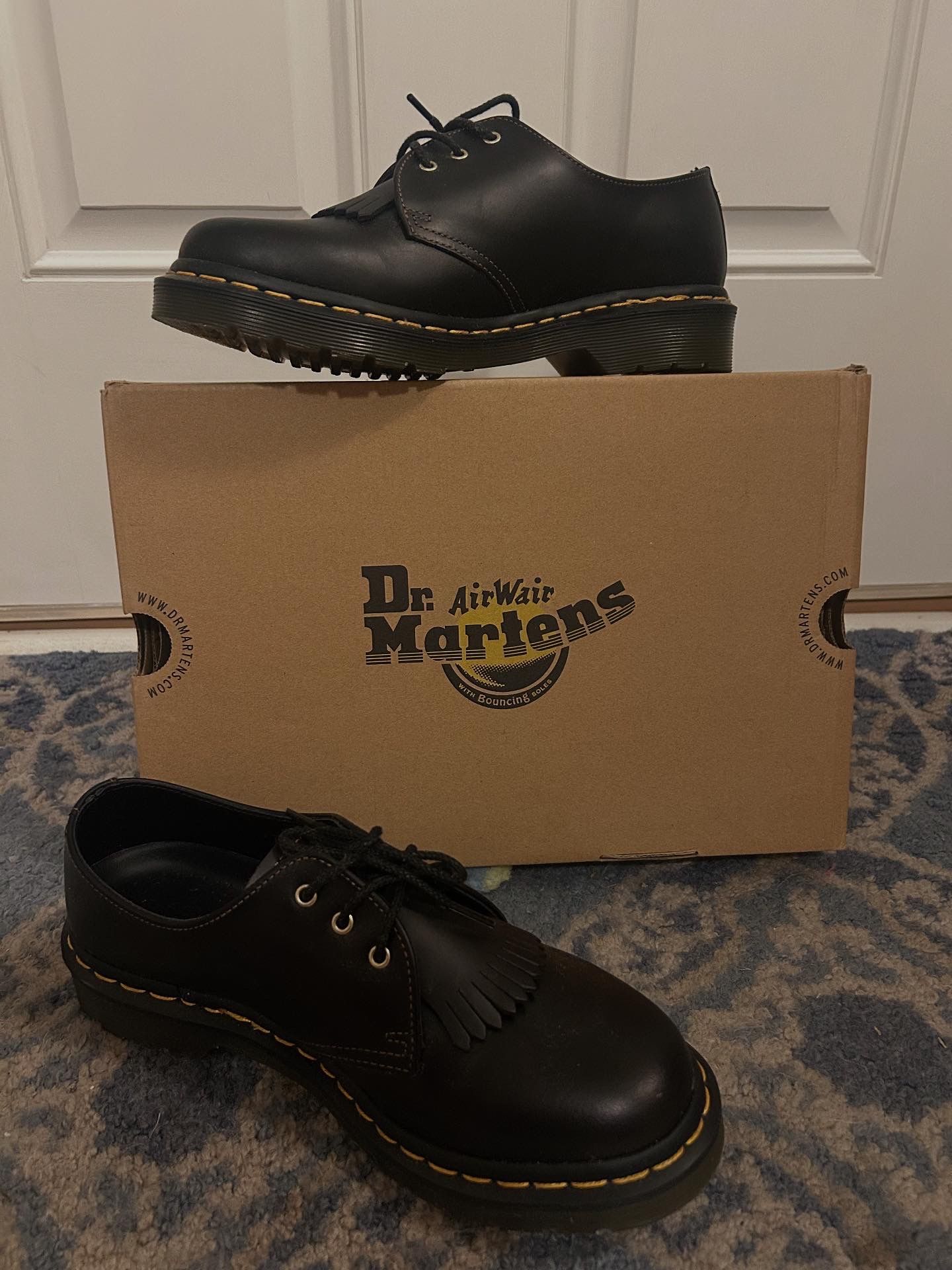 Dr.Martins women's Leather Oxford Shoes