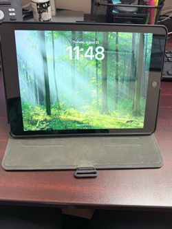 Apple iPad 9th Generation 64GB – Excellent Condition