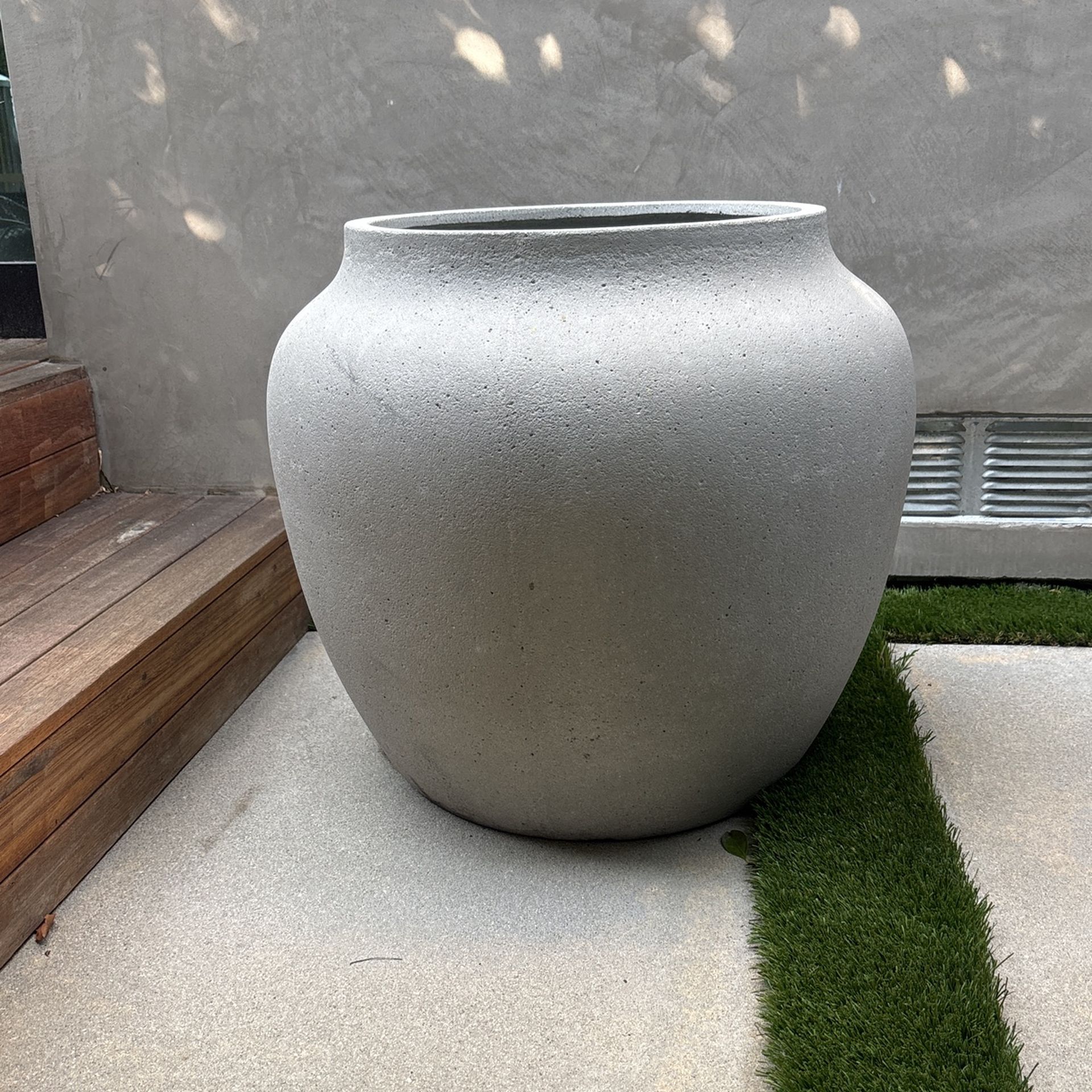 Ceramic Plant Pot 