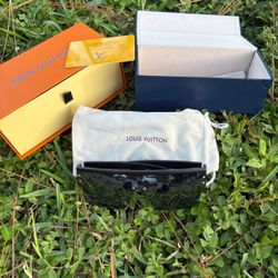 Louis Vuitton Sunglasses with Box and Pouch