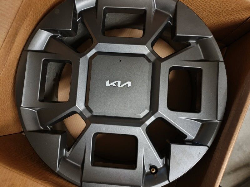 2025 KIA RIMS Qty 4