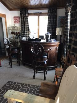 BAR WITH THREE BAR STOOLS