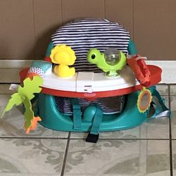 LIKE NEW INGENUITY BABY HIGH CHAIR !!!!