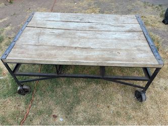 Table. Mesa