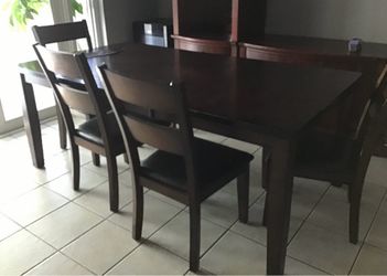 Dining set
