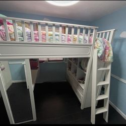 Pottery barn bunk bed- full size