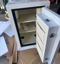Safe 2.6 Cu  Ft