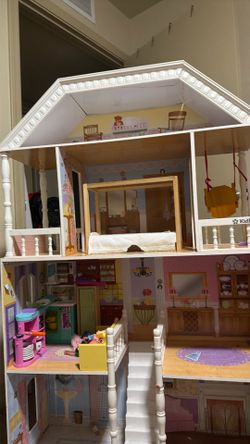 Doll house