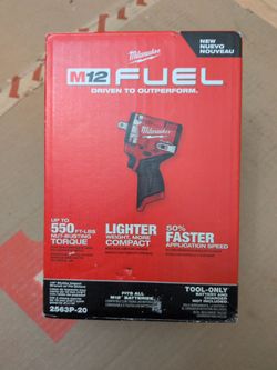 Milwaukee FUEL 1/2" M12 Stubby Impact Wrench GEN 2 550ft/lbs