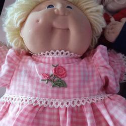 Cabbage Patch Doll 1985 Vintage With Clothes And Shoes 