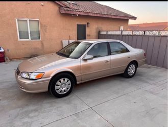 2000 Toyota Camry