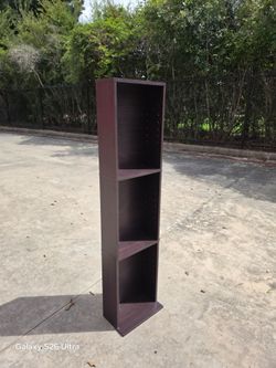 bookshelf