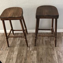 2 Bar Stools