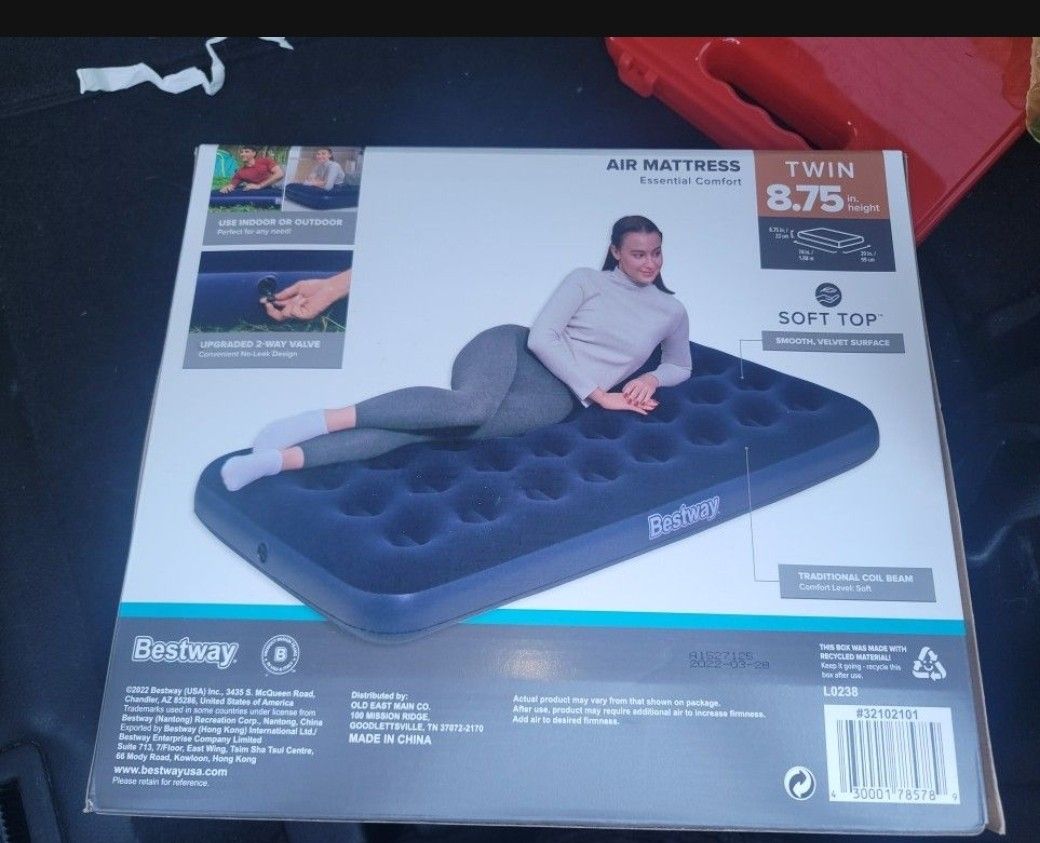🆕️NEW BESTWAY TWIN INDOOR OUTDOOR AIR MATRESS.. PUMP AND AIR BAG ALSO INCLUDED