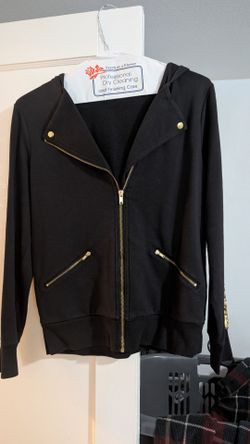 Black Hoodie sweater