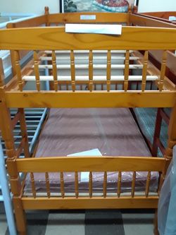Twin/Twin Bunk Bed