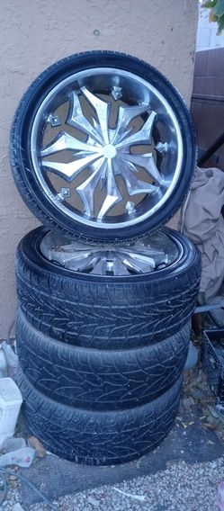 4 Lexani Luxury rims and wheels