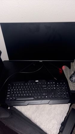 New Computer screen w/ keyboard, mouse and speakers