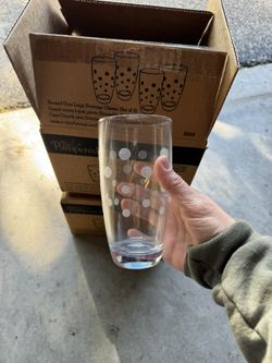 Pampered Chef Beverage Glasses set of 8 Frosted dots.