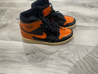 Jordan orange crush size 9