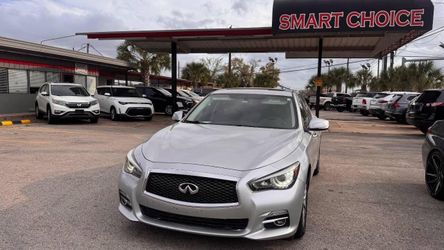 2015 INFINITI Q50