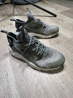 Nike Air Huarache Ultra Sneakers - Y 6