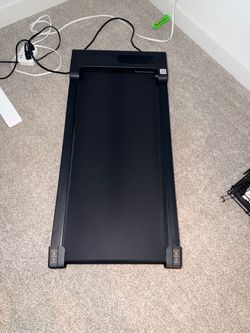 Walking pad with remote